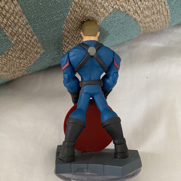 Rare Disney Infinity 3.0 Captain America - Picture 2 of 3